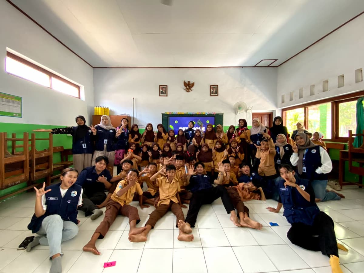 Petanque Menjadi Fokus Utama: Mahasiswa KKN Tematik 2025 Memperkenalkan  Olahraga Modern kepada Siswa Sekolah Dasar