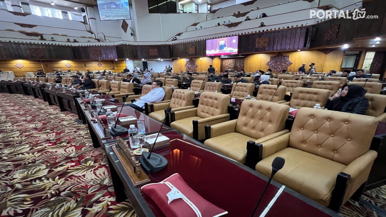 Pasca OTT, 62 Anggota Ikuti Paripurna Perdana DPRD Jatim 