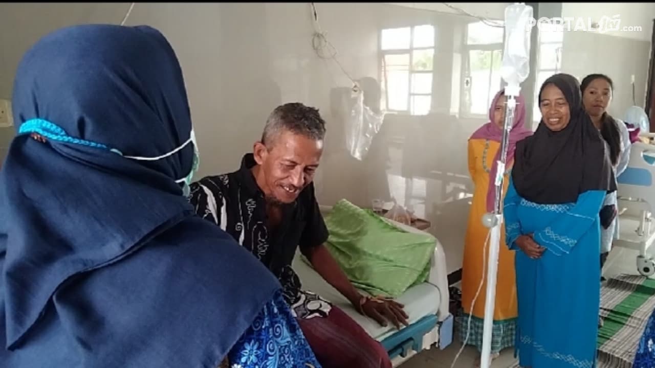 Ngecharger HP, Warga tersambar petir