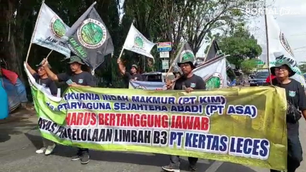 Cemari Lingkungan Limbah B3 di Eks PT Kertas Leces Komunitas Peduli Lingkungan Demo