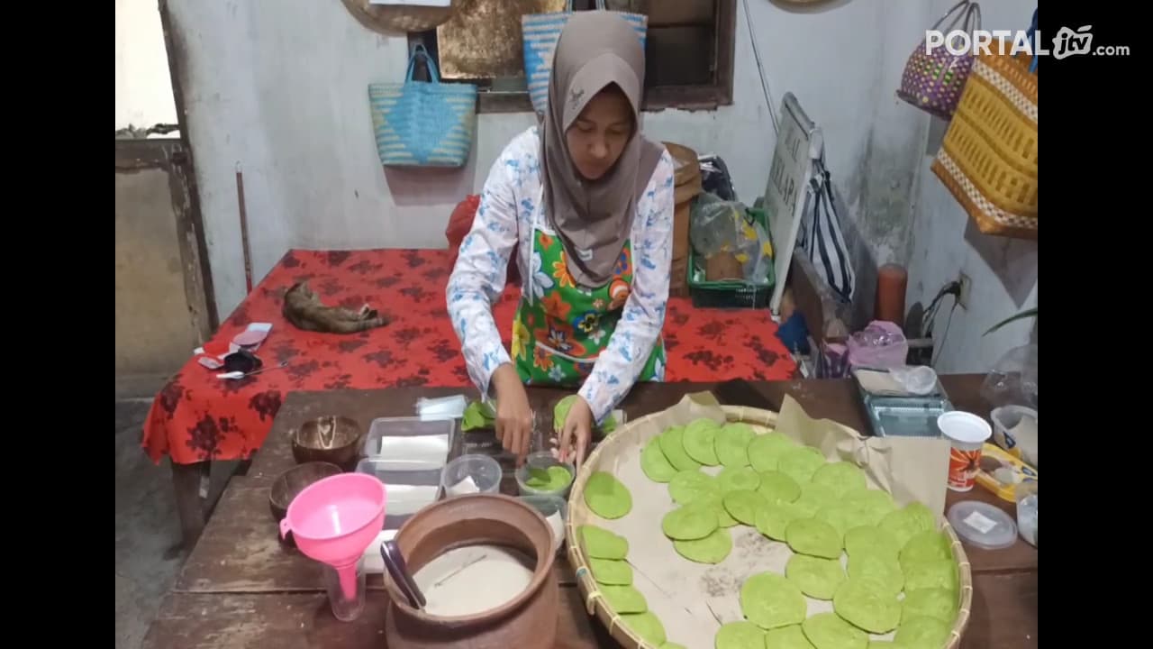 Kue Serabi Sosso' diburu Saat Imlek