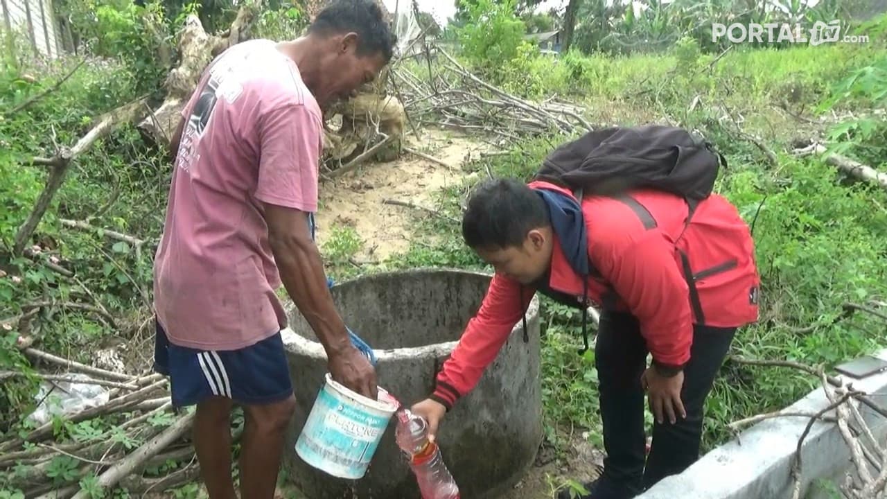 Aneh, Air Sumur Warga di Tuban Berwarna Merah Darah