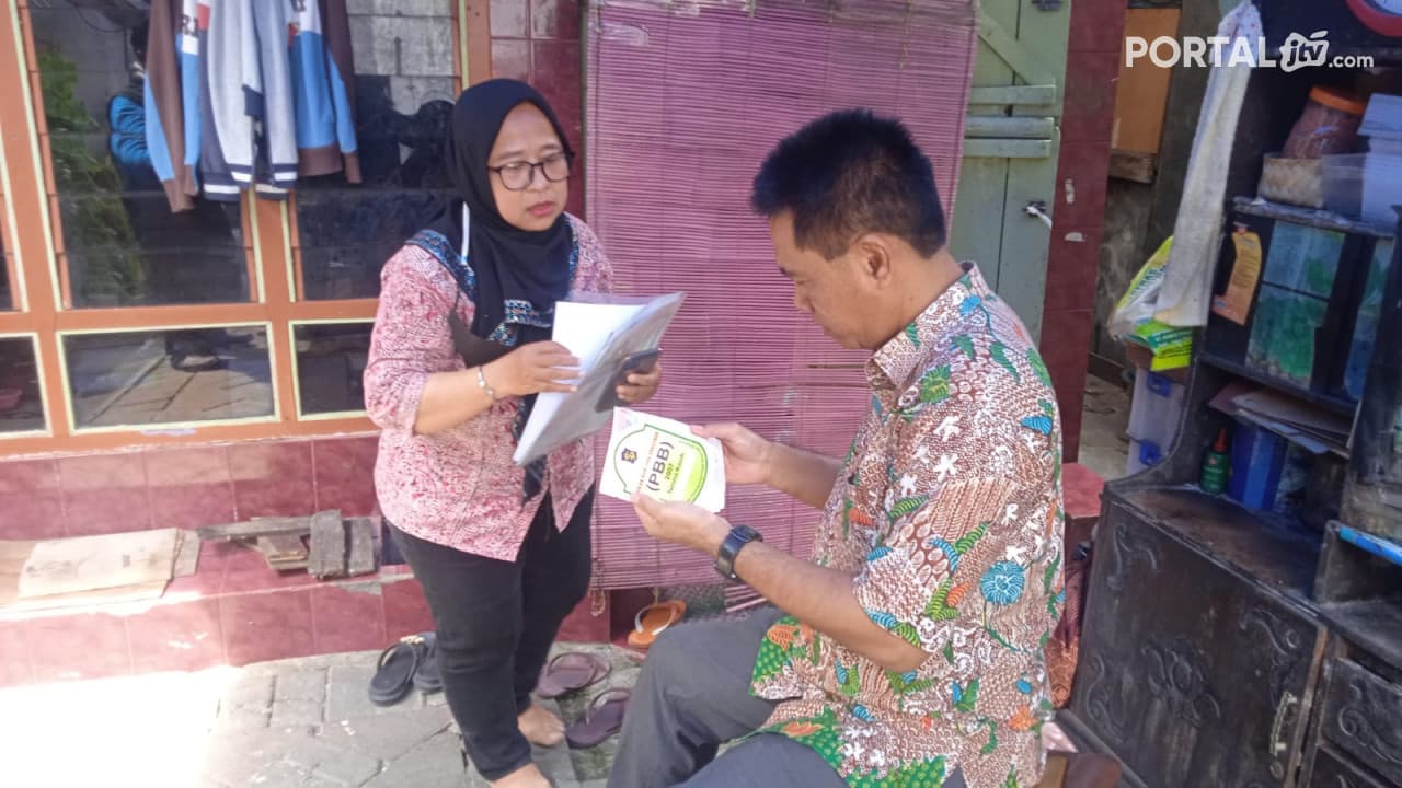 Imam Syafi'i anggota DPRD SBY Sidak ke Warga Terkait Kenaikan Tarif PDAM 