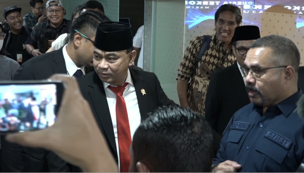 Menkominfo Budi Arie Lanjutkan Proyek BTS 4G