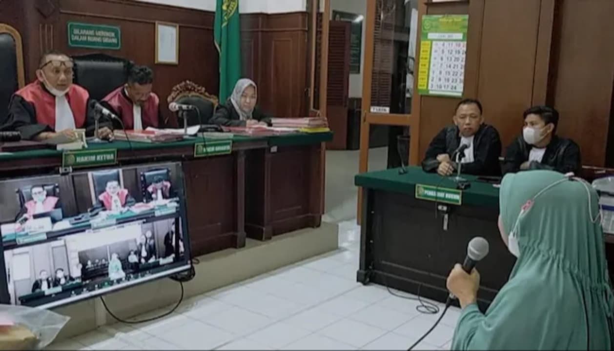 Simpan 17 Kg Ganja, Nenek Asfiyatun Divonis 5 Tahun Penjara