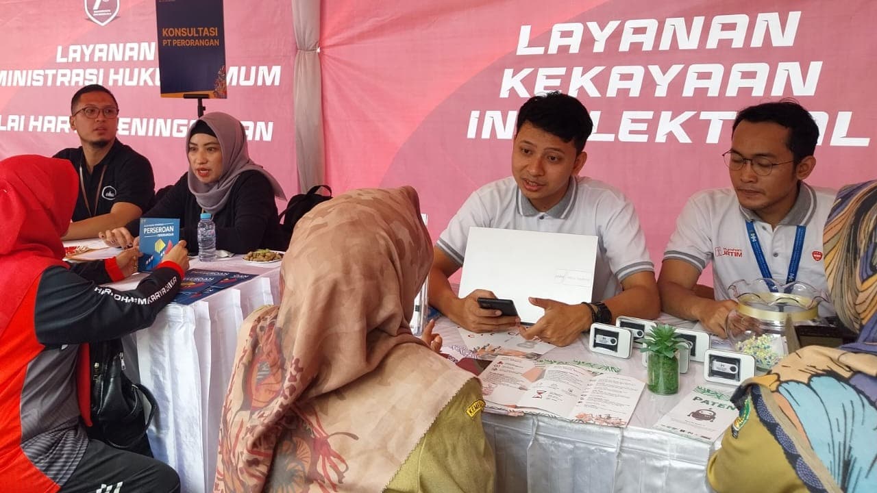 Booth Kekayaan Intelektual di Peringatan Hari Dharma Karya Dhika Diserbu Pelaku UMKM