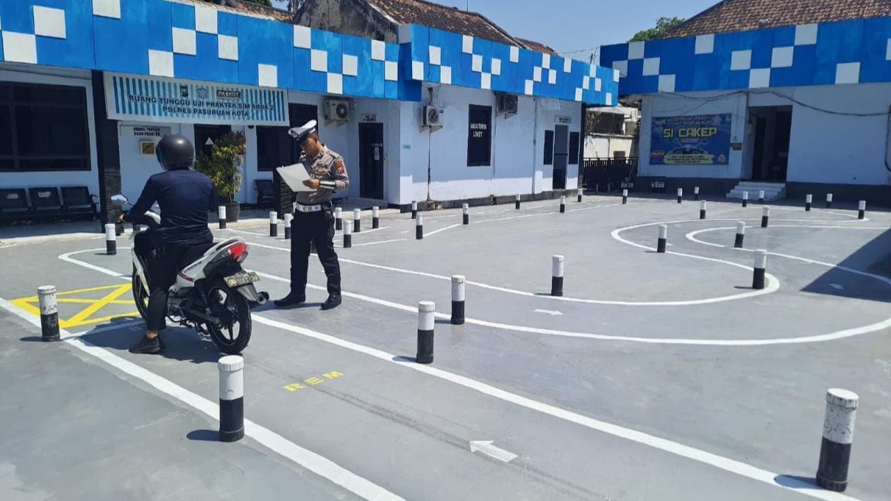 Warga Apresiasi Uji Praktik SIM Baru di Polres Pasuruan Kota