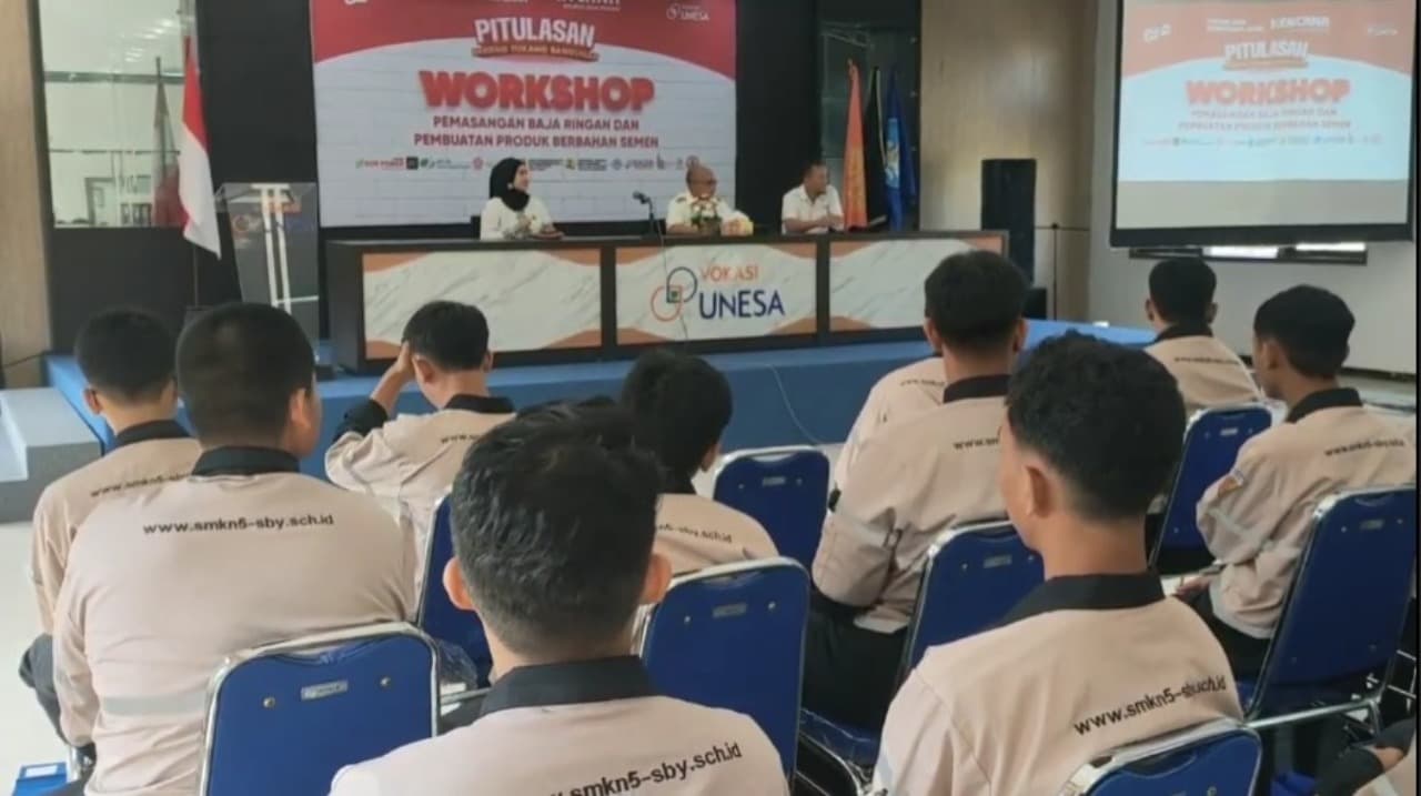 JTV Bersama Vokasi Unesa Gelar Workshop Konstruksi Gandeng Kencana dan Sun Power Ceramics