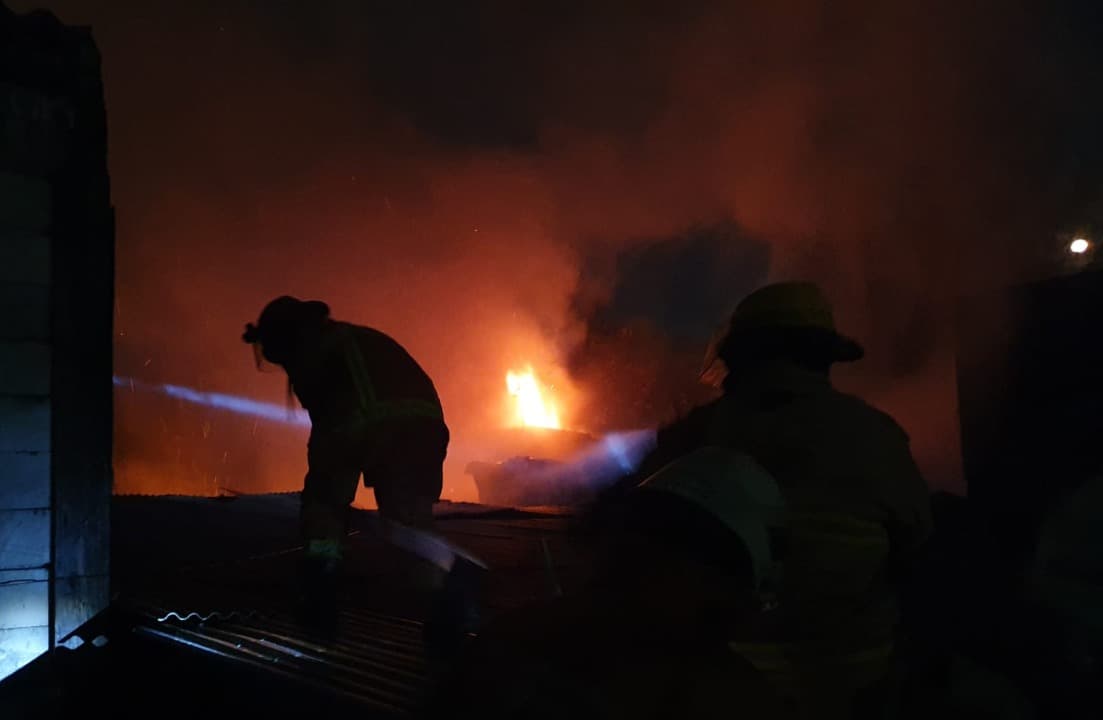 Listrik Sering Padam, 3 Rumah di Jalan Kenjeran Terbakar