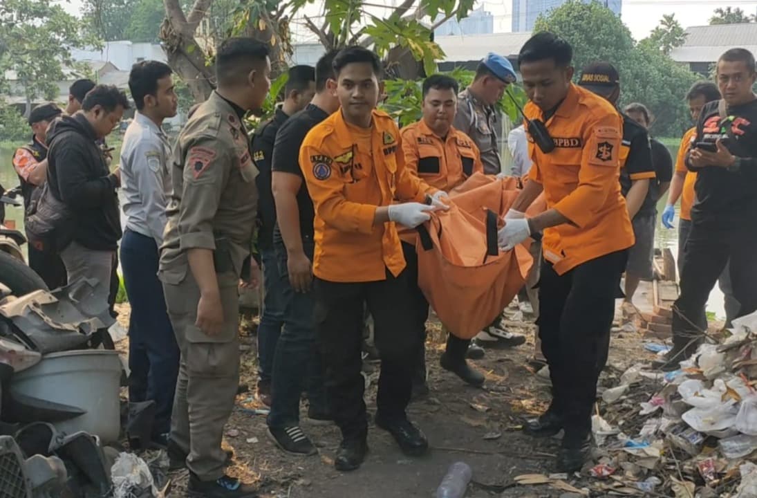 Bocah 11 Tahun Ditemukan Tewas Mengapung di Sungai Brantas