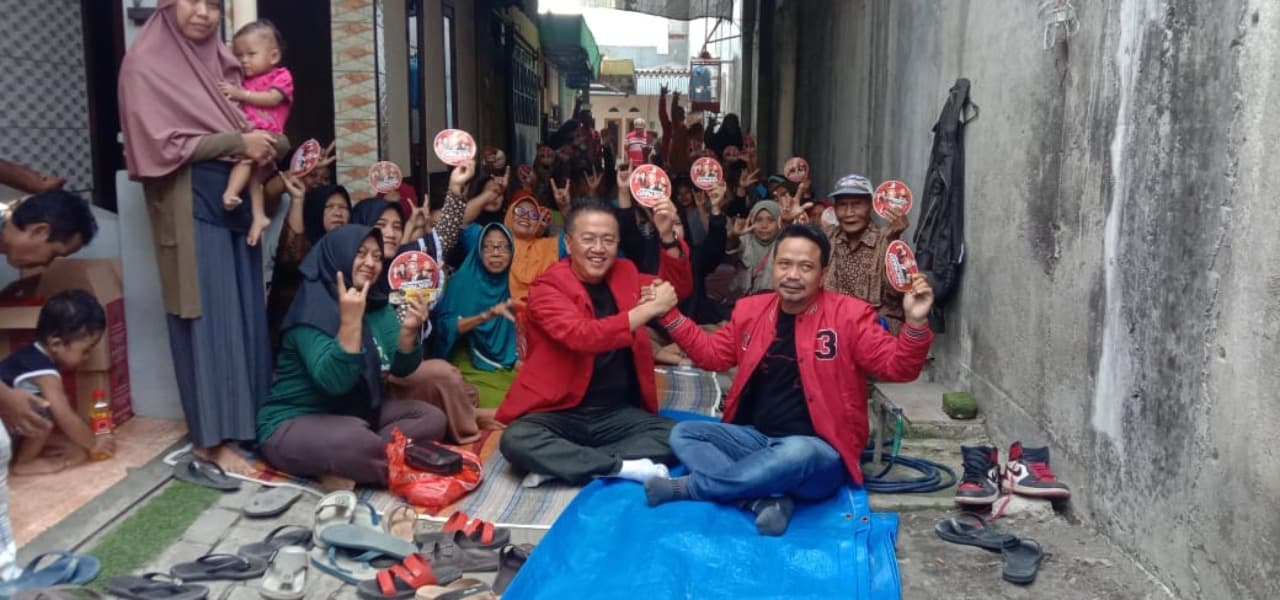 Sapa Warga, Edi Tarmidi Widjaya Bacaleg PDIP Dielu-elukan Emak-emak