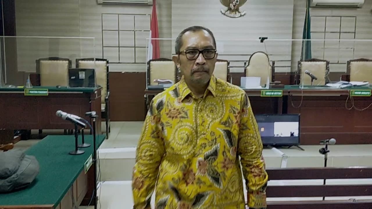 Terdakwa Sahat Tua Simanjuntak Divonis 9 Tahun Penjara, Denda Rp 1 Miliar dan Hak Politik Dicabut