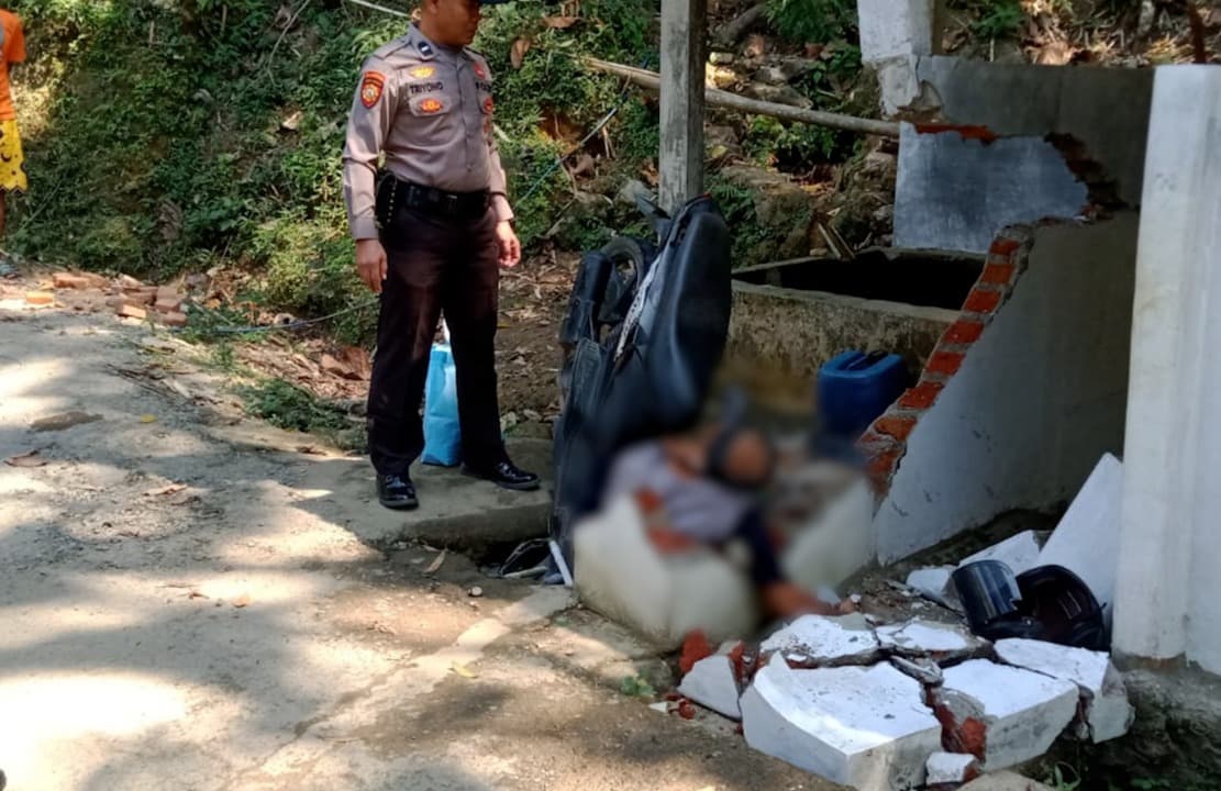 Tabrak Penampung Air, Pemotor Tewas di Lokasi Kejadian