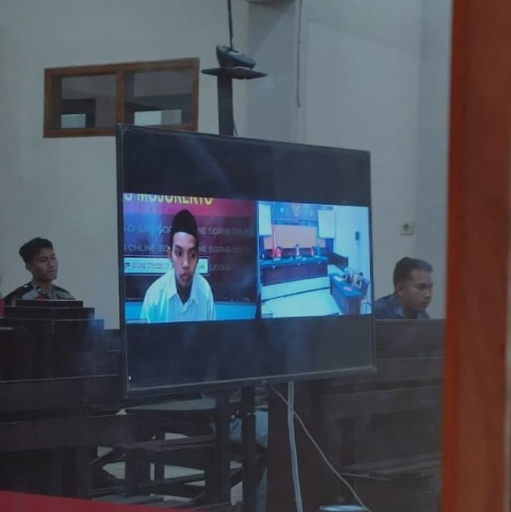 Pemerkosa dan Pembunuh Siswi SMP di Mojokerto Divonis 15 Tahun Penjara