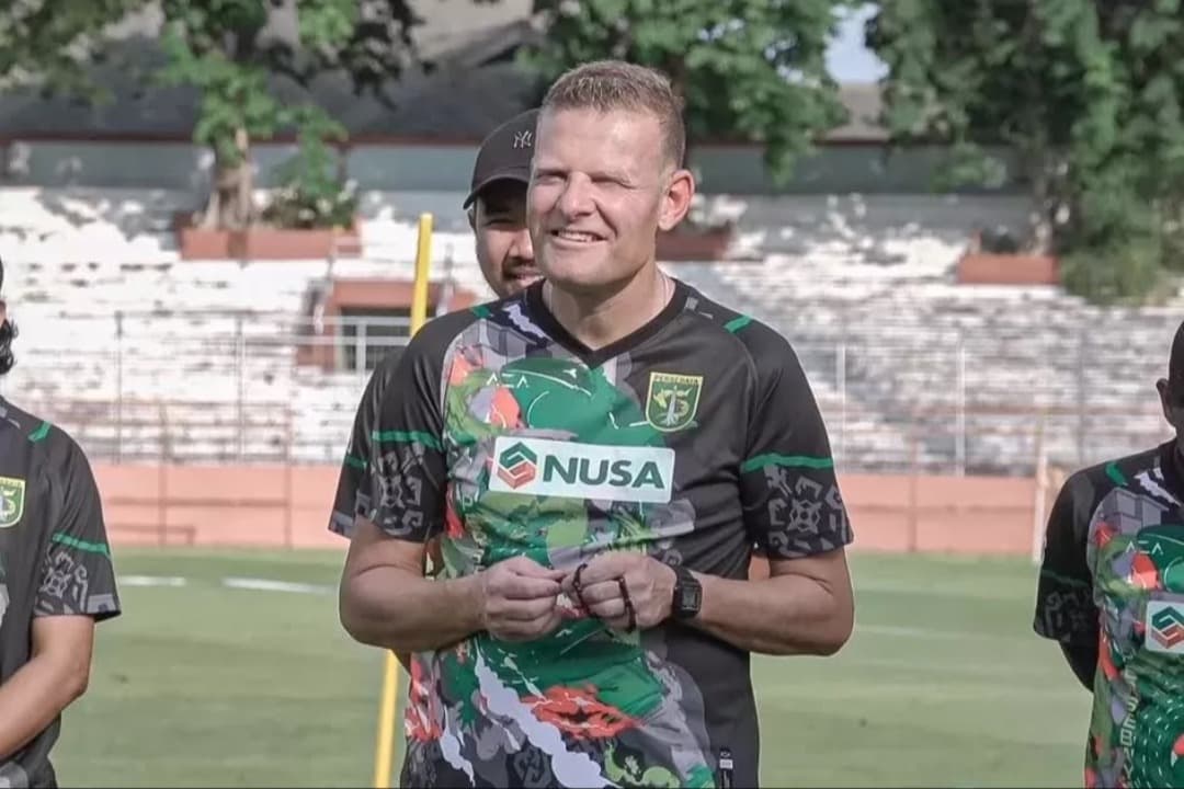 Persebaya Segera Beri Kepastian Status Josep Gombau