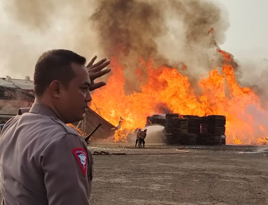 Pabrik PT Nankai Indonesia Terbakar, 2 Karyawan Alami Luka Bakar
