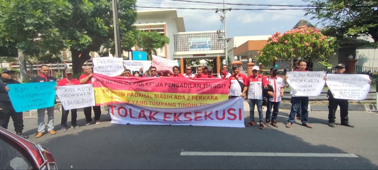 DPD LSM LIRA Sidoarjo Demo PN Yogyakarta Tuntut Tunda Eksekusi Rumah Dokter