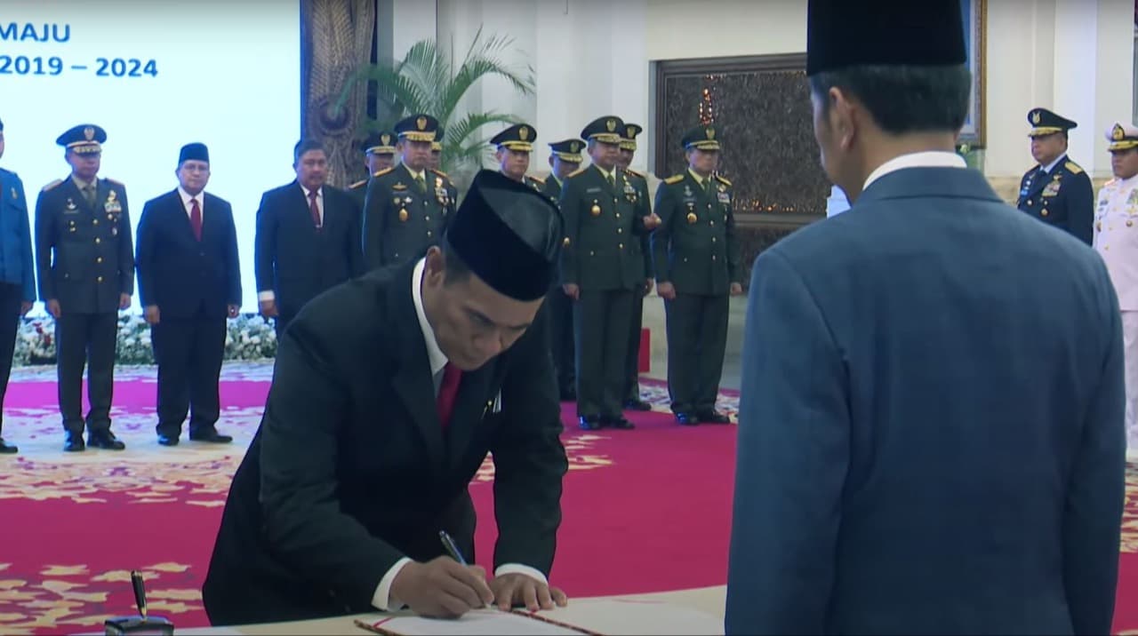 Presiden Jokowi Lantik Amran Sulaiman sebagai Menteri Pertanian, Agus Subiyanto Diangkat Jadi KSAD