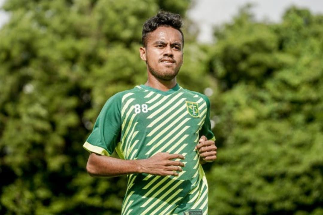 Persebaya Berpisah dengan Alwi Slamat, Manajer Ungkap Penyebabnya