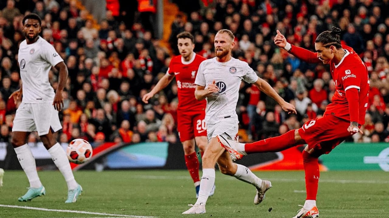 Liverpool Pesta Lima Gol di Europa League