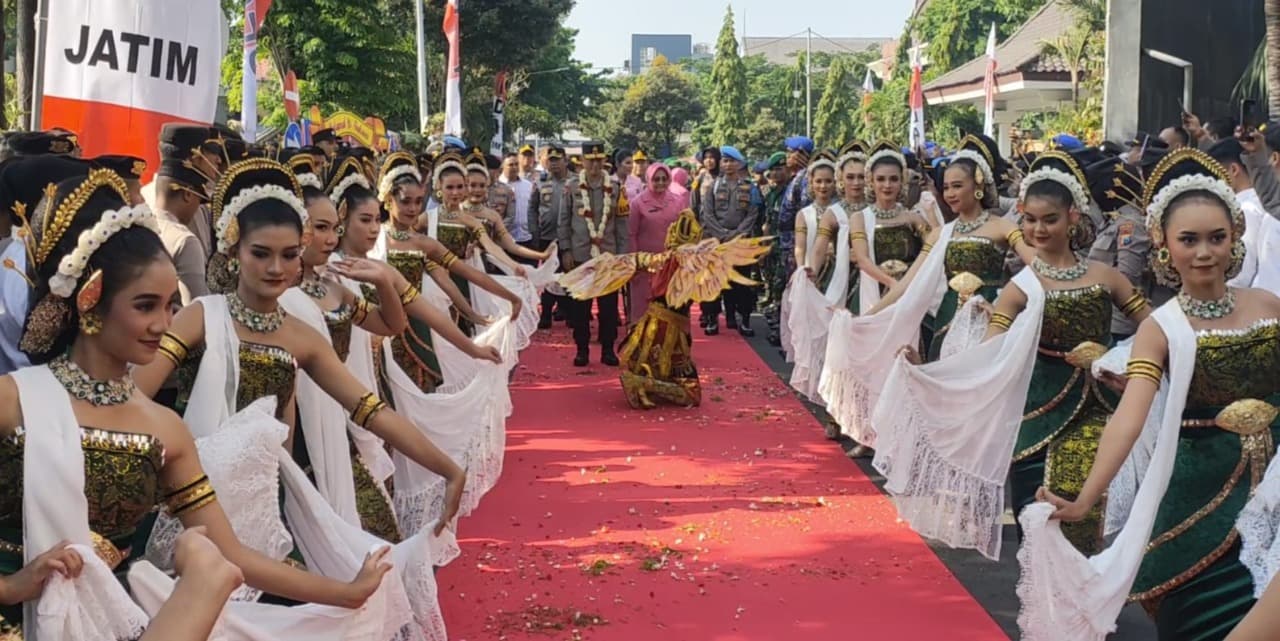 Tari Beskalan Sambut Kedatangan Irjen Pol Imam Sugianto