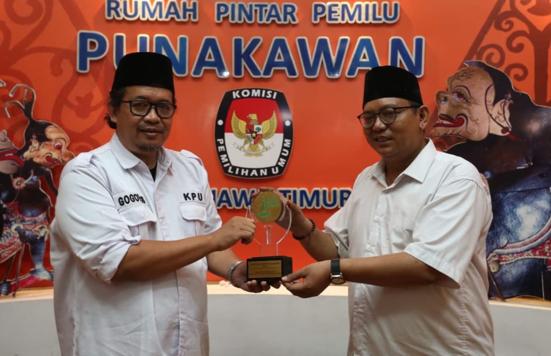 Gogot Cahyo Baskoro, Komisioner KPU Jatim Terima FJN Awards 2023