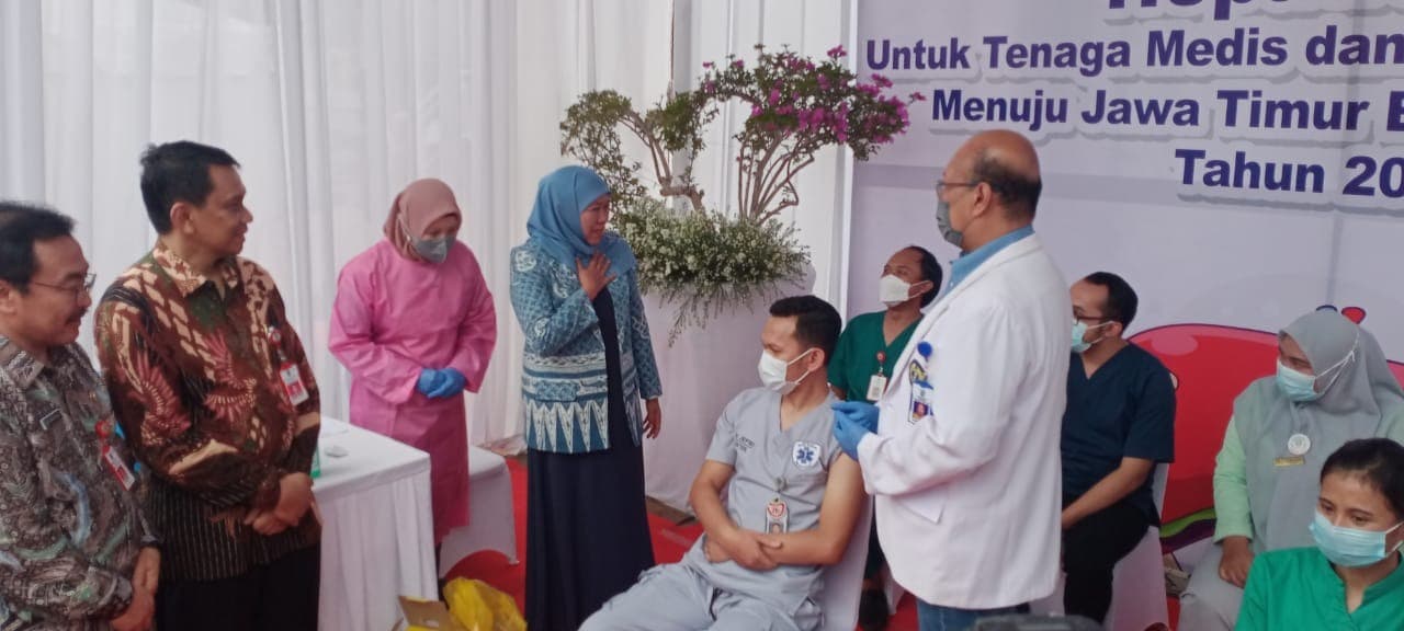 Beri Perlindungan Untuk Nakes, Pemprov Jatim Canangkan Vaksinasi Hepatitis B