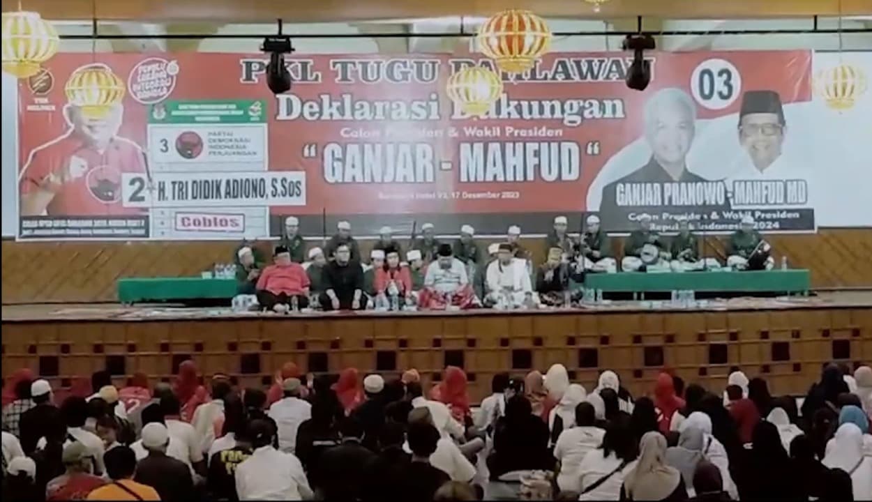 1.500 PKL Tugu Pahlawan Deklarasi Dukung Ganjar-Mahfud