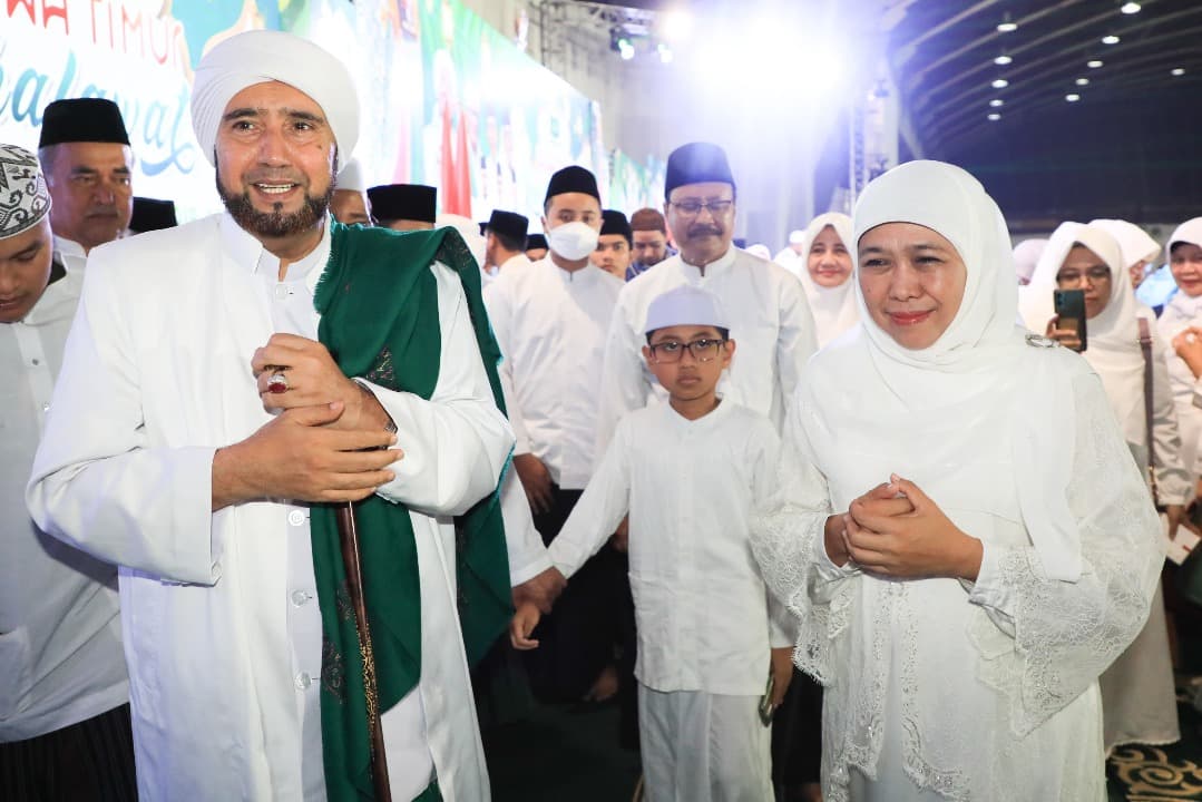 Hadiri Jawa Timur Bersholawat, Gubernur Khofifah: Berkah Sholawat, Jatim Aman