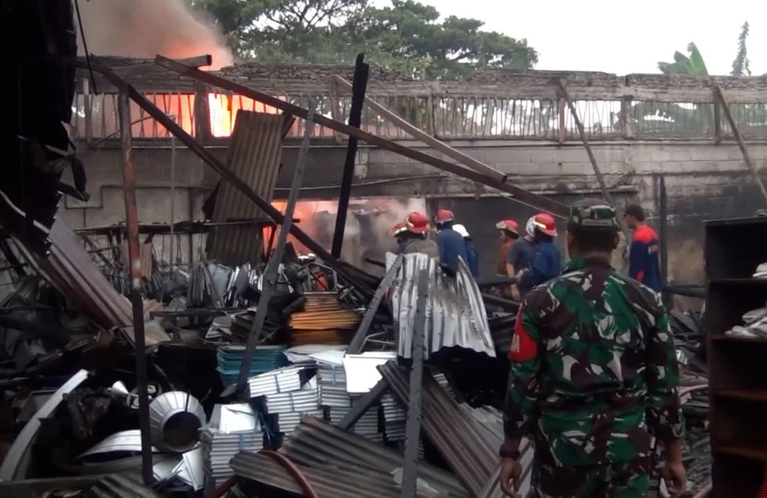 Usaha Coating di Sidoarjo Terbakar, Satu Karyawan Tewas Terpanggang