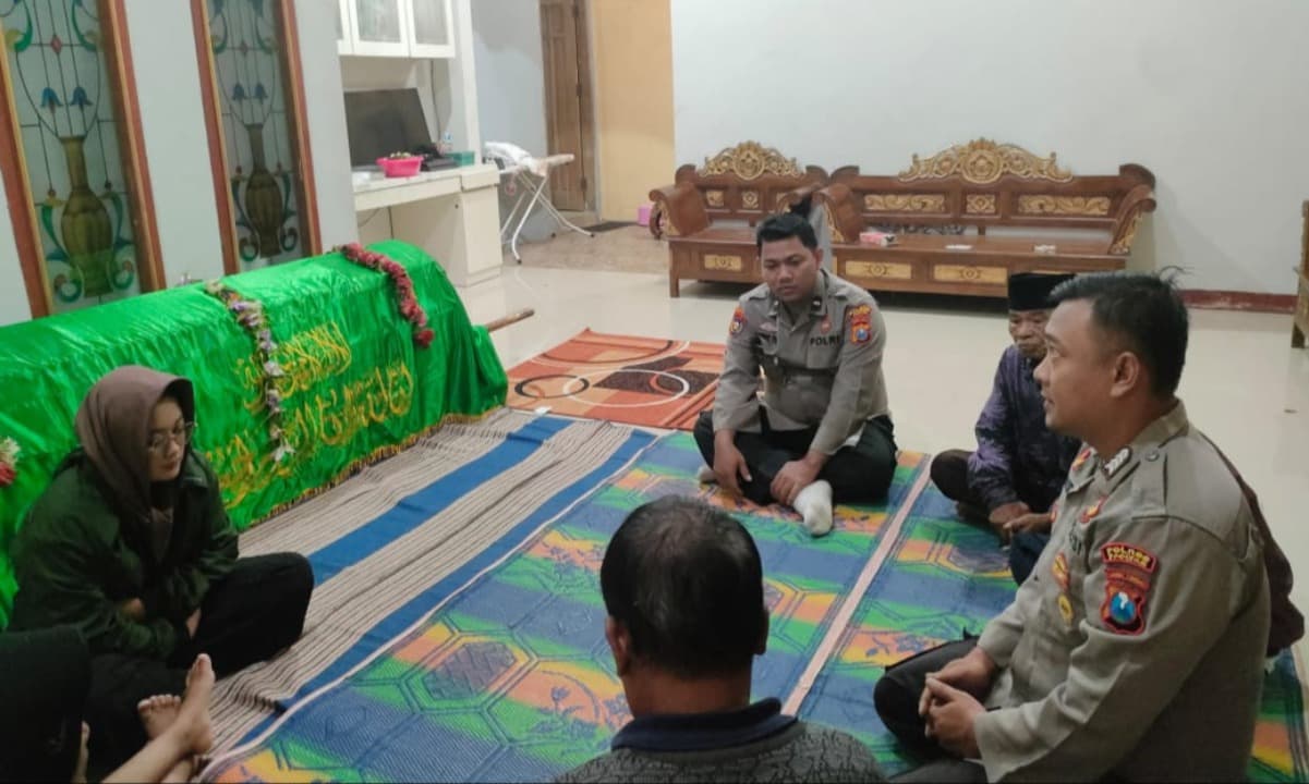 Dua Warga Pacitan Tertimpa Pohon, Satu Tewas, Satu Patah Tulang