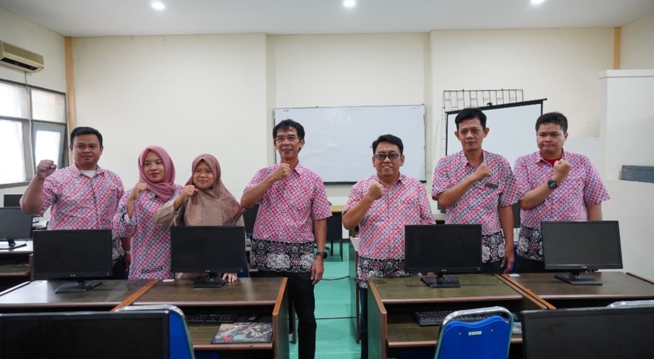 Pentingnya Laboratorium Bagi Mahasiswa Teknik Informatika dalam Dunia Riset Teknologi Informasi