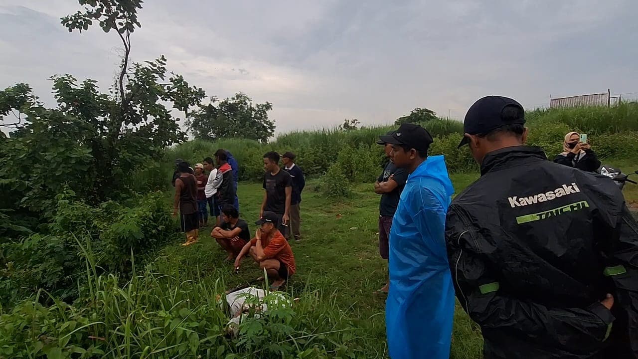 Bermain Air Bersama 4 Keponakan, Pasutri Hanyut Terseret Arus Sungai di Pacet