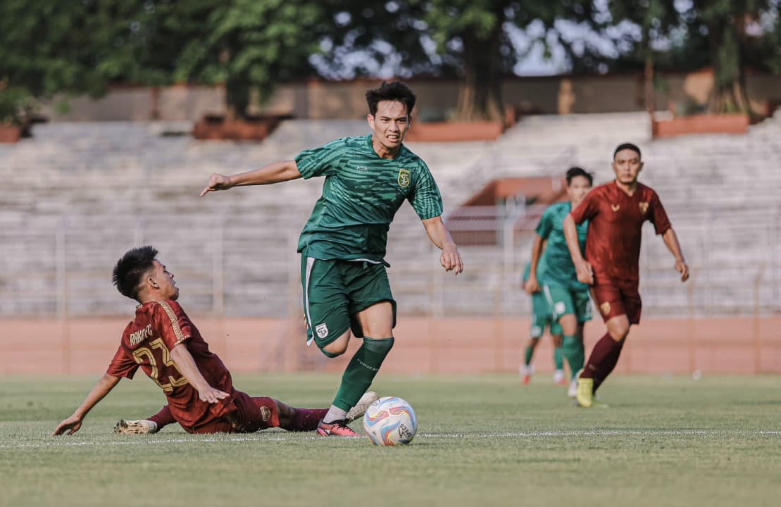 Persebaya Menang Besar di Laga Uji Coba, Ini Kata Paul Munster