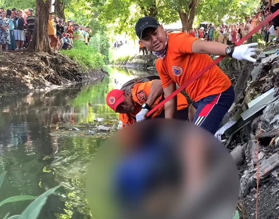 Hilang 2 Hari, Pria asal Medokan Ayu Ditemukan Tewas Mengapung di Sungai