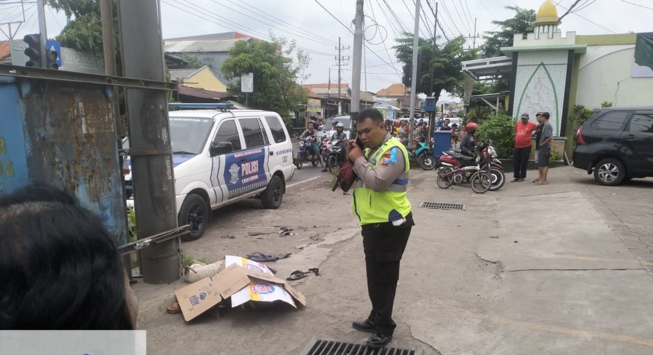 Adu Banteng Vario Vs Innova di Mastrip, Pelajar SMA Tewas