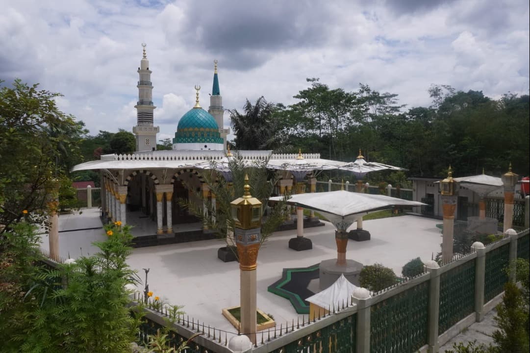 Megahnya Masjid Alet Bandulan Pacitan Mirip Masjid Nabawi di Madinah