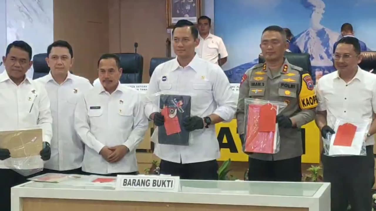 Kementrian ATR/BPN - Polda Jatim Tangkap 5 Pelaku Mafia Tanah Banyuwangi dan Madura