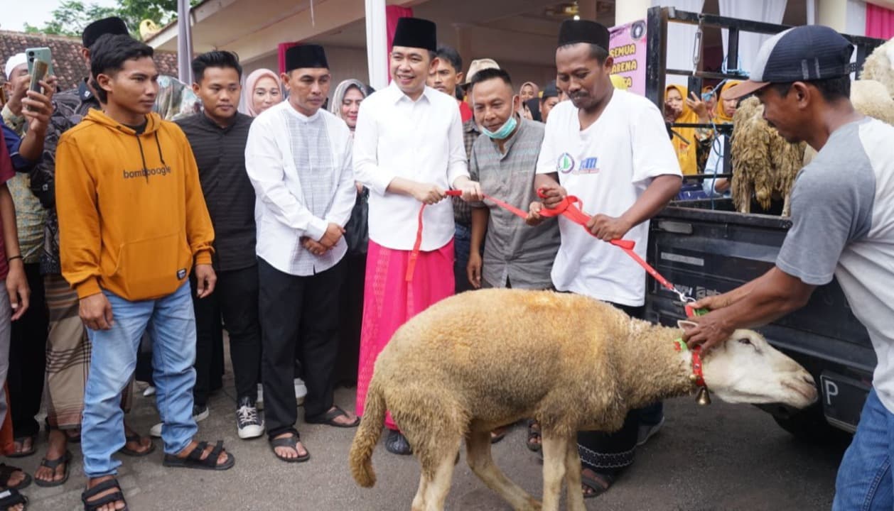 Pedagang Kambing dan Sapi Dukung Gus Fawait Maju Sebagai Cabup Jember 2024