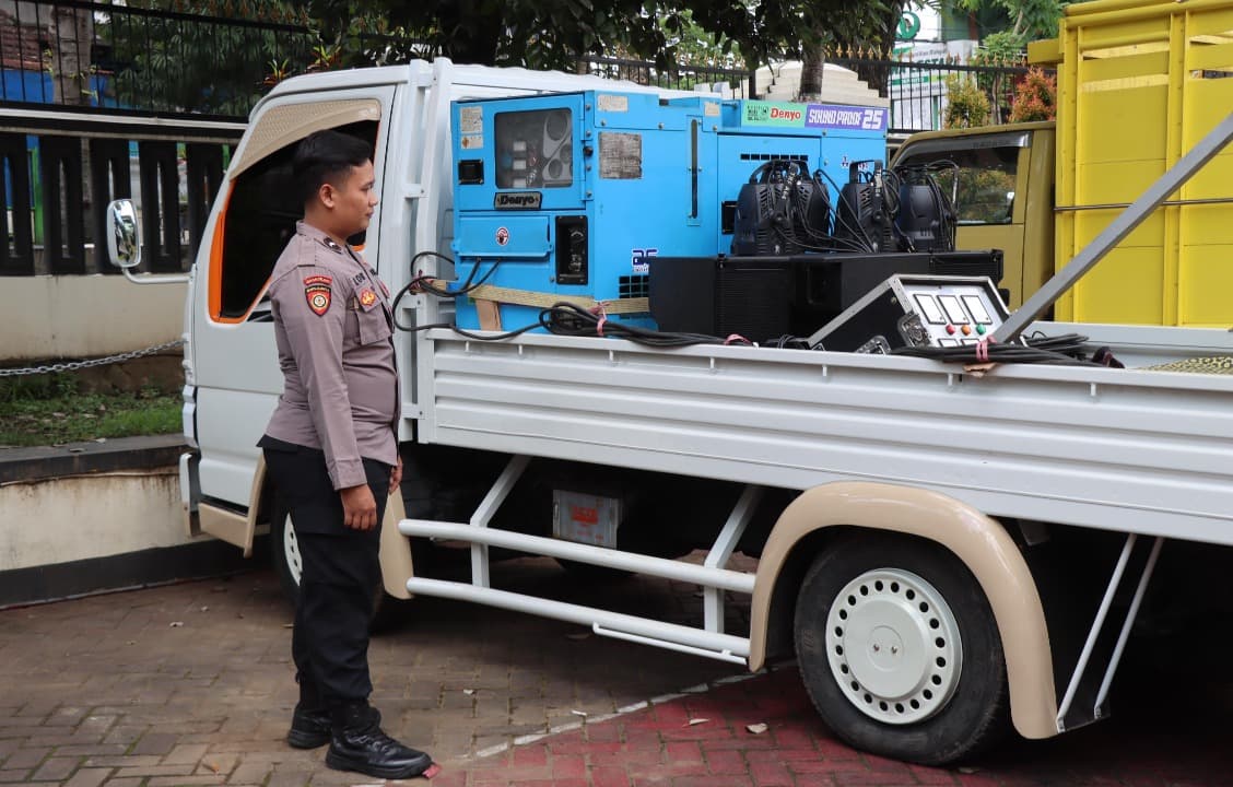 Polisi Tertibkan Konvoi Sound Horeg Saat Ramadan di Gondanglegi Malang