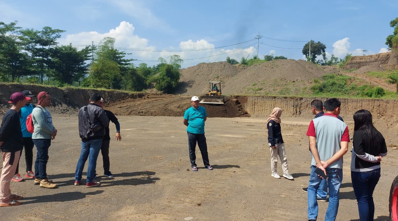 Dugaan Tambang Ilegal di Pacuan Kuda, DLH Kabupaten Pasuruan Cek ke Lokasi