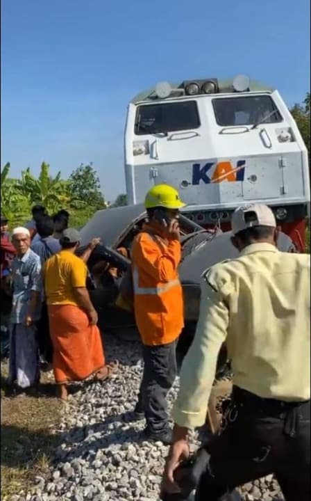 Dampak Laka, Kereta Api Pandalungan Alami Keterlambatan Kedatangan di Jember