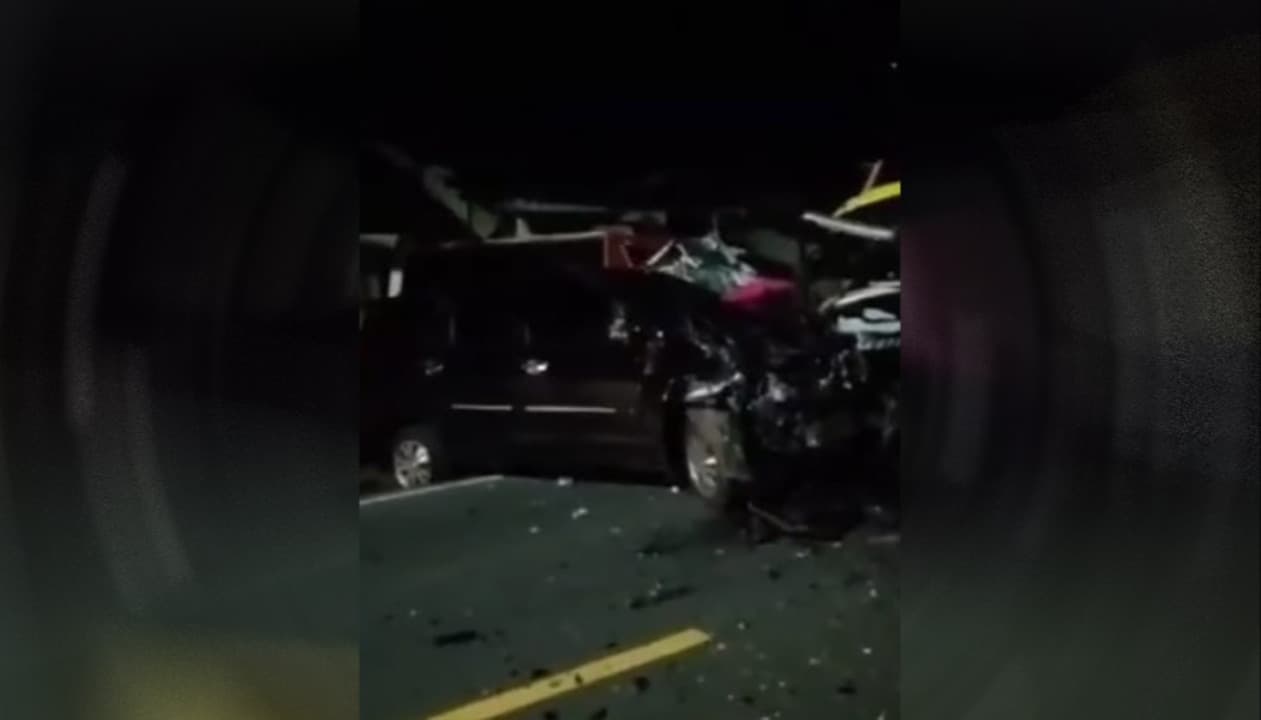 Mobil Alami Kecelakaan Beruntun, Ketua Bawaslu Jember Selamat