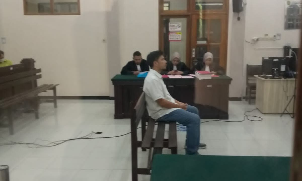 Rusak Gembok dan Rantai Truk Tangki, Anak Bos PT Akar Jati Diadili di PN Mojokerto