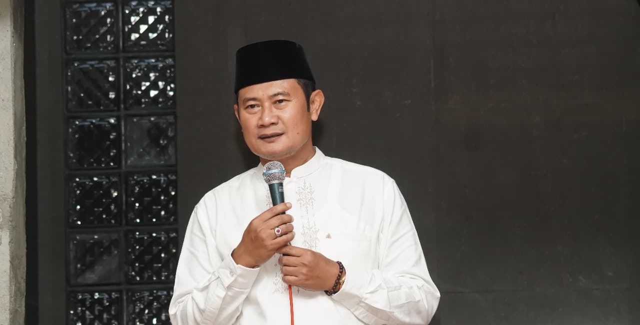 Survei Proximity: Yuhronur Effendi Paling Populer di Pilkada Lamongan 2024