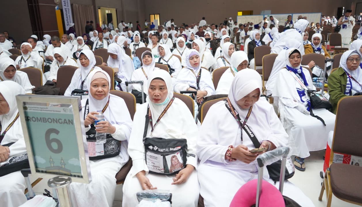 Kloter 106 Akhiri Pemberangkatan Jemaah Haji Embarkasi Surabaya ke Tanah Suci