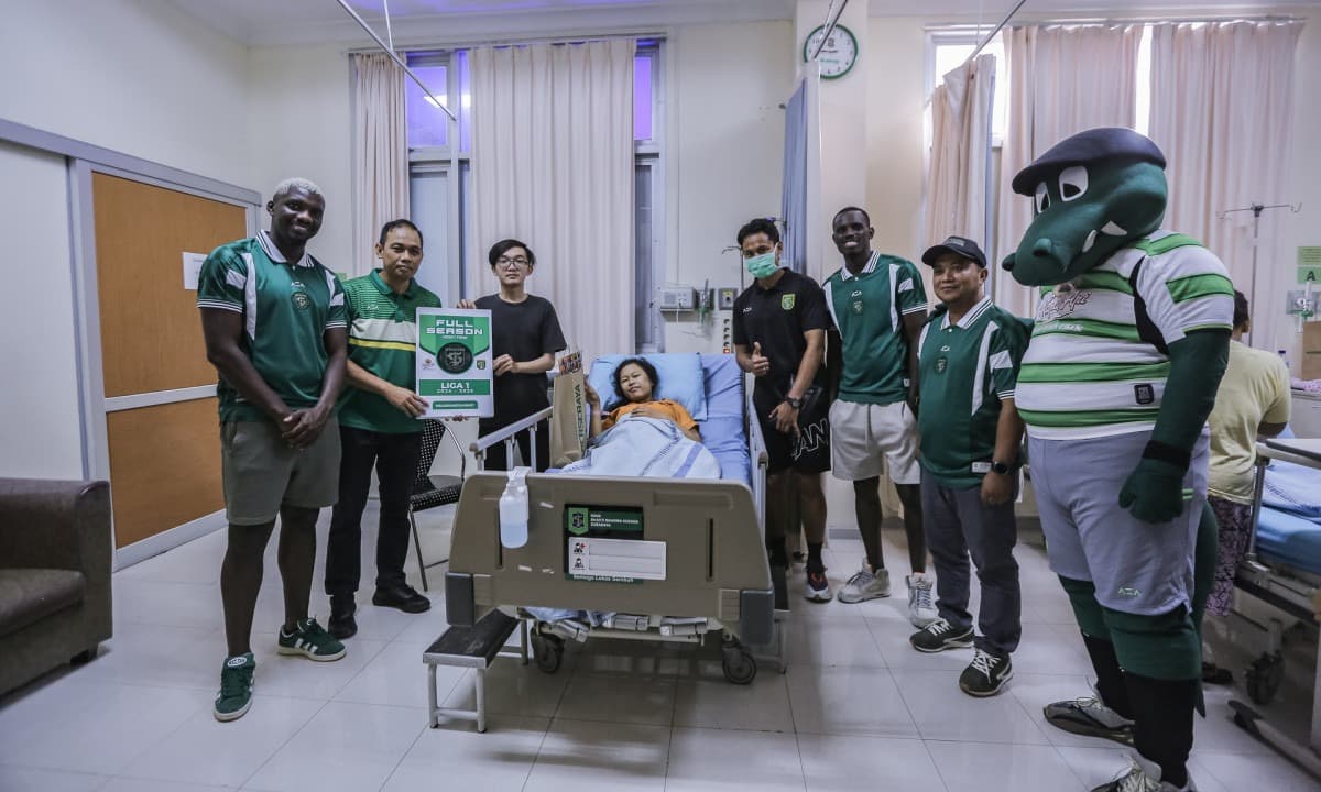 Dua Pasangan Ini Bisa Nonton Persebaya Secara Gratis selama Semusim