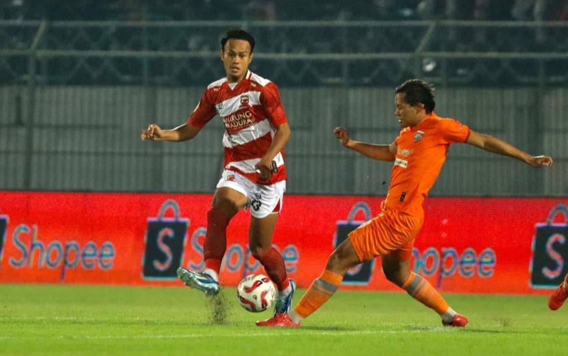 Koko Araya Tetap Berseragam Madura United