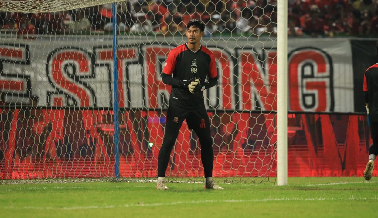 Madura United Lepas Trio Penjaga Gawang - Portal JTV