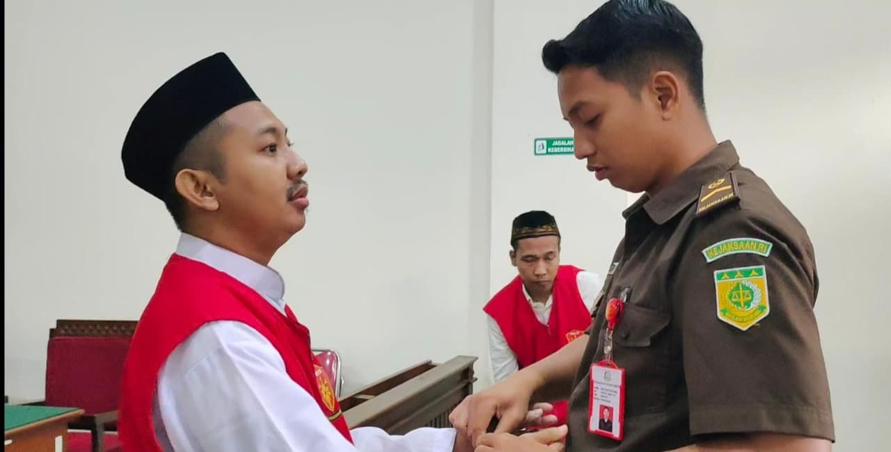 Karyawan Mie Sedap Tipu Belasan Orang Modus Lowongan Tenaga Kerja, Disidang di PN Gresik